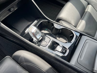 2023 Volvo XC40 Plus Dark Theme