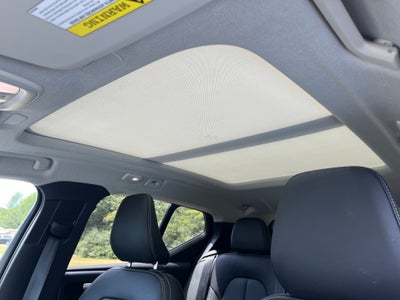 2023 Volvo XC40 Plus Dark Theme